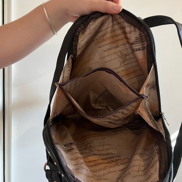 Striped Handbag/Backpack - Picture 5 of 9